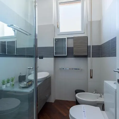 Ale Apartment Castello Imperatore -Parking Disponibile- Prato  Exterior photo