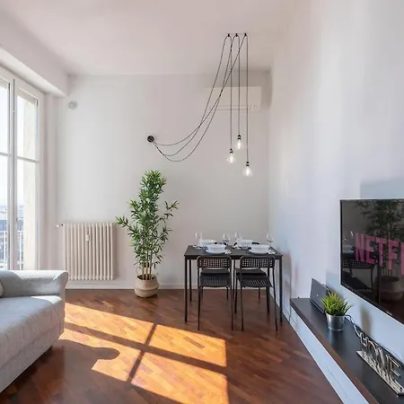 Ale Apartment Castello Imperatore -Parking Disponibile- Prato  Exterior photo
